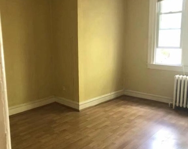 5626 N 19th Street - Photo Thumbnail 7