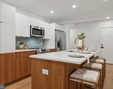 1416 Frankford Avenue - Photo Thumbnail 5