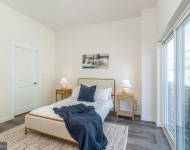 1307 Germantown Avenue - Photo Thumbnail 11