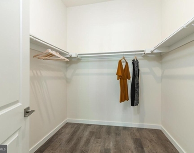 1307 Germantown Avenue - Photo Thumbnail 12