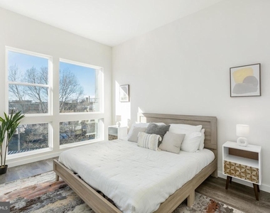 1307 Germantown Avenue - Photo Thumbnail 15
