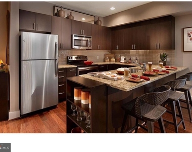 521 S Broad Street - Photo Thumbnail 2
