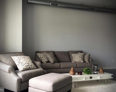 701 N 2nd Street - Photo Thumbnail 5