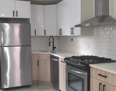 2324 Watkins Street - Photo Thumbnail 4