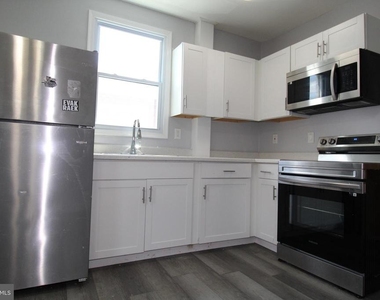 1913 S 20th Street - Photo Thumbnail 15