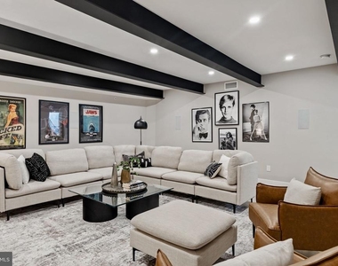 527 Brown Street - Photo Thumbnail 37