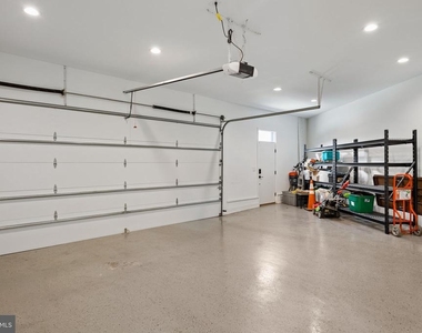 527 Brown Street - Photo Thumbnail 46