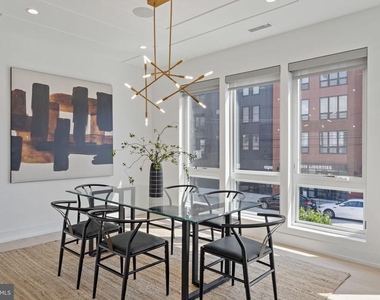 527 Brown Street - Photo Thumbnail 17