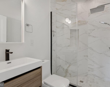 527 Brown Street - Photo Thumbnail 43