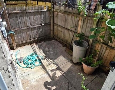 149 N Dearborn Street - Photo Thumbnail 9