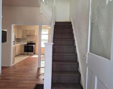 149 N Dearborn Street - Photo Thumbnail 2