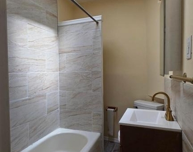 149 N Dearborn Street - Photo Thumbnail 16