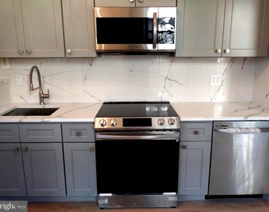 317 N 33rd Street - Photo Thumbnail 7