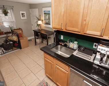 2165 E Susquehanna Avenue - Photo Thumbnail 12