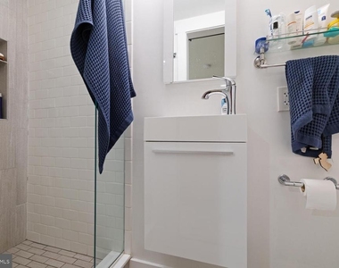 1238 E Montgomery Avenue - Photo Thumbnail 12