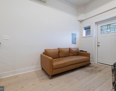 1238 E Montgomery Avenue - Photo Thumbnail 4