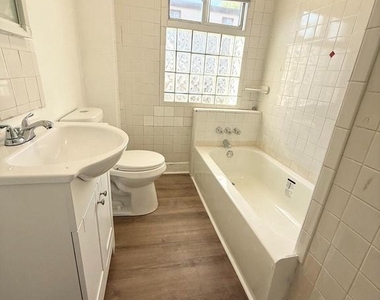 1201 Arch Street - Photo Thumbnail 15