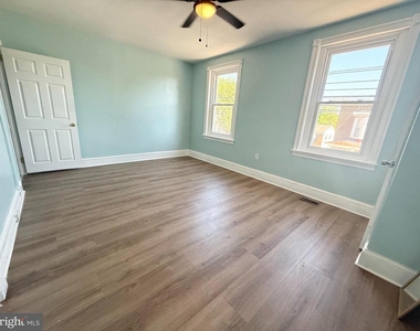 1201 Arch Street - Photo Thumbnail 8