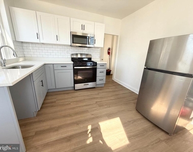 1201 Arch Street - Photo Thumbnail 7
