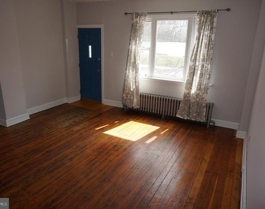 535 Sandy Street - Photo Thumbnail 2