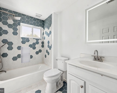 1015 Mcclenahan Terrace - Photo Thumbnail 15