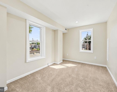 1015 Mcclenahan Terrace - Photo Thumbnail 14