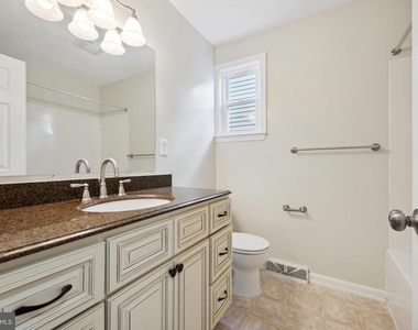 113 S Worthington Street - Photo Thumbnail 5