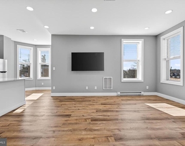 329 S High Street - Photo Thumbnail 7