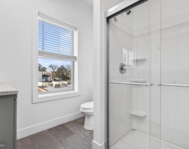 329 S High Street - Photo Thumbnail 14