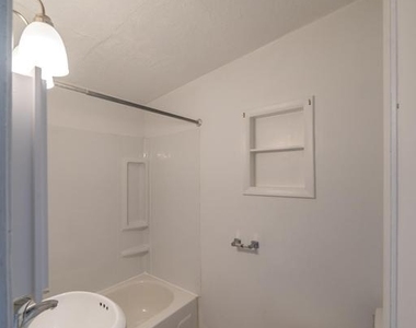 103 S Walnut Street - Photo Thumbnail 18