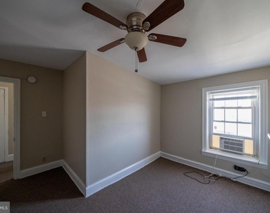 103 S Walnut Street - Photo Thumbnail 12