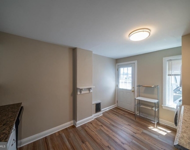 103 S Walnut Street - Photo Thumbnail 6