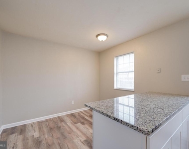 65 North St - Photo Thumbnail 5