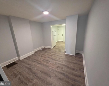 714 Roebling Avenue - Photo Thumbnail 1