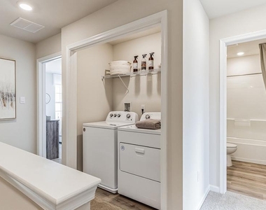 278 Macoun Way - Photo Thumbnail 6
