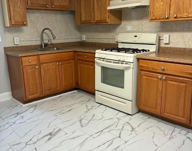 2228 Kennedy Street - Photo Thumbnail 2
