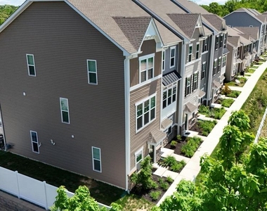 2 Sidney Lane - Photo Thumbnail 1