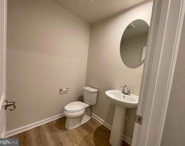 2 Sidney Lane - Photo Thumbnail 19