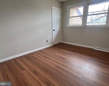 7406 Jackson Avenue - Photo Thumbnail 7