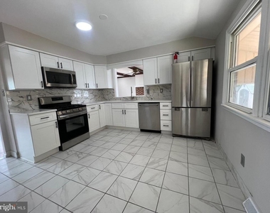 7406 Jackson Avenue - Photo Thumbnail 11