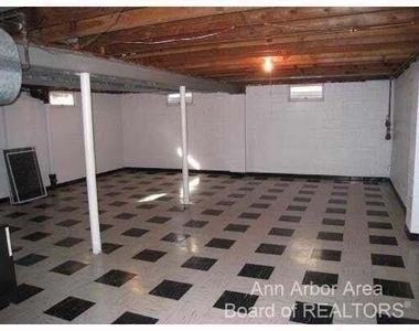 7425 Ann Arbor Street - Photo Thumbnail 7