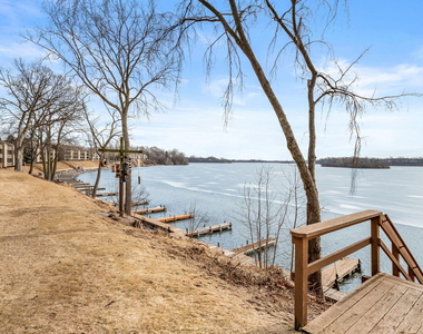 730 Cliffs Drive - Photo Thumbnail 1