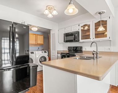 730 Cliffs Drive - Photo Thumbnail 13