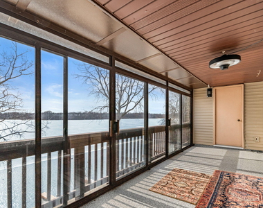 730 Cliffs Drive - Photo Thumbnail 9