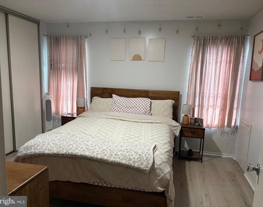 4403b Aberdeen Drive - Photo Thumbnail 10