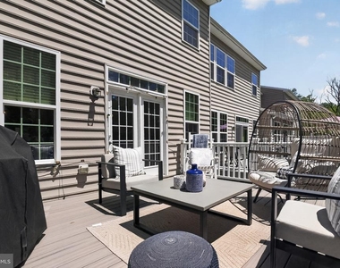101 Isabelle Court - Photo Thumbnail 27