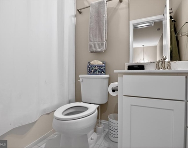 101 Isabelle Court - Photo Thumbnail 24