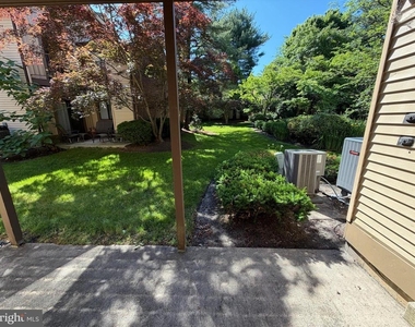 402 Cypress Point Circle - Photo Thumbnail 10