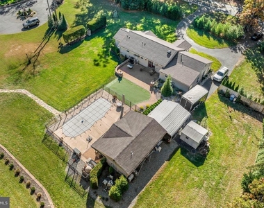 367 Hartford Road - Photo Thumbnail 33