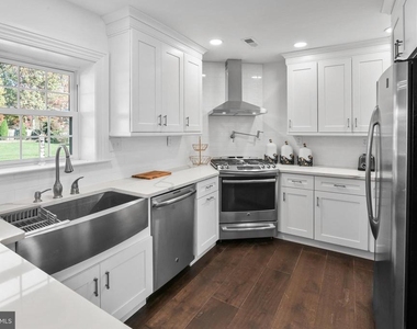 367 Hartford Road - Photo Thumbnail 8